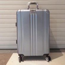 保定白沟【裕皇楷】 铝框拉杆箱  时尚潮流最新款 优质拉杆箱包  时尚拉杆箱
