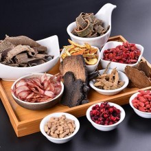 泡酒料滋补养生中老年 黑枸杞子泡酒配方 养血通络