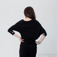 【新品力荐】 大牌风欧美条纹圆点拼接黑白不规则七分袖t恤