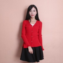 女式喇叭袖外套棉开衫2017新款荷叶边装饰独特镶钻珍珠扣毛衣