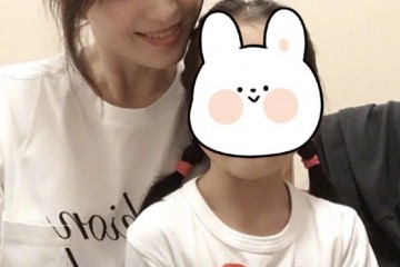 宋慧乔离婚后首个生日毛衣配韩式发型好气质躺男友人怀里浅笑
