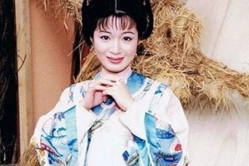 陈小春版鹿鼎记双儿42岁陈少霞三胎产女与前夫离婚后再嫁巨贾